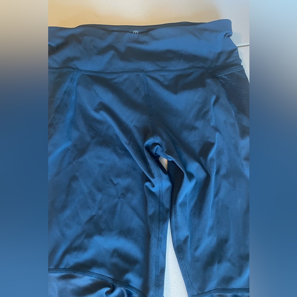 Sweaty Betty The Power Leggings in SZ S full length  27” in gently used cond